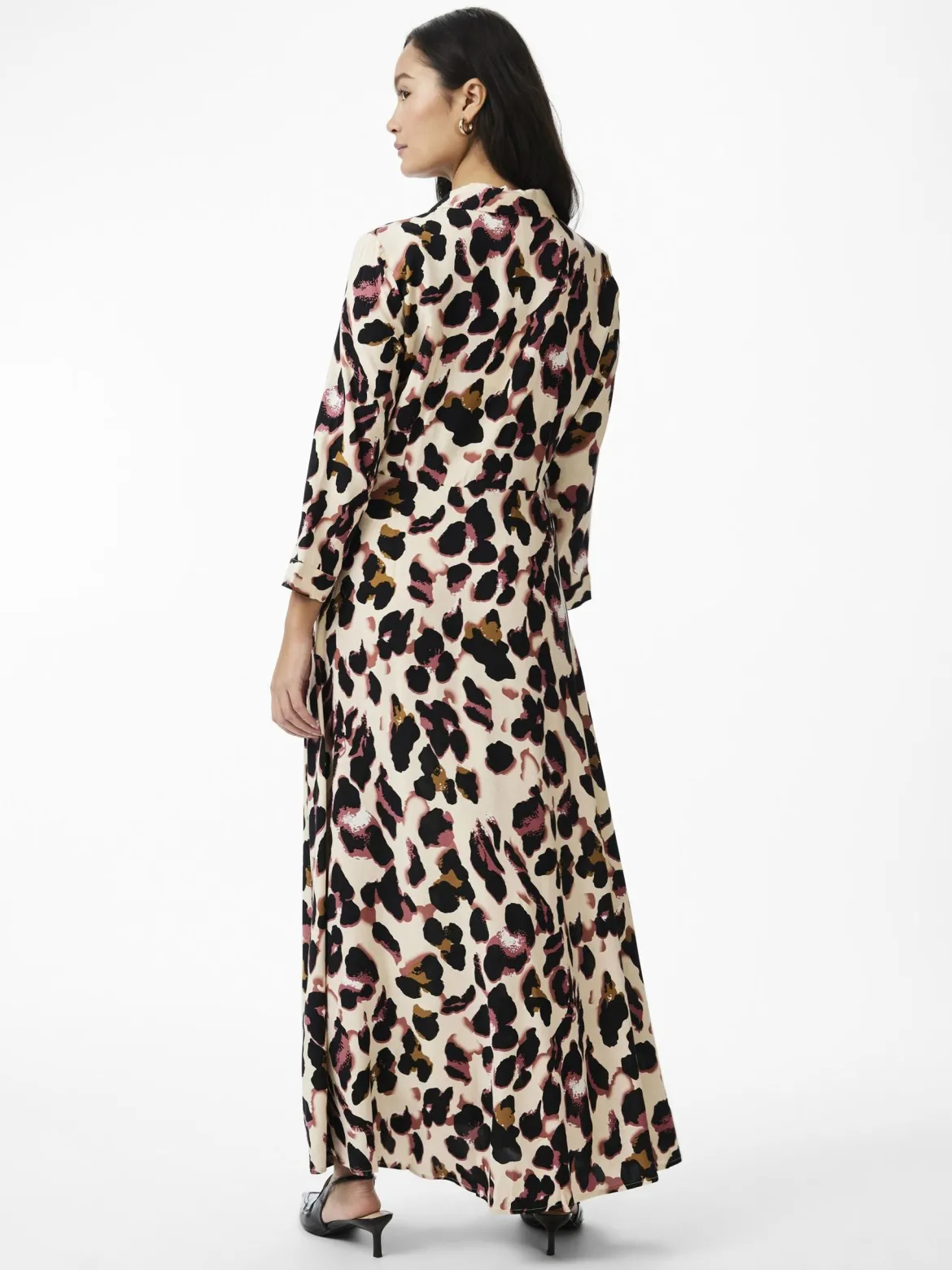 Y.A.S Naisten Maksimekko YASSAVANNA LONG SHIRT DRESS Beige Kuosi