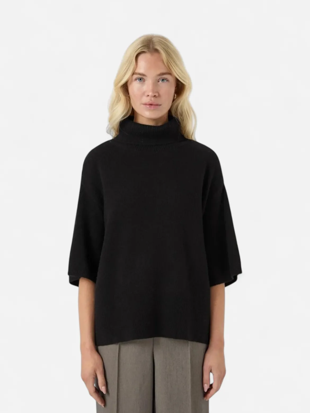Y.A.S naisten neulepusero Yasemila, Black